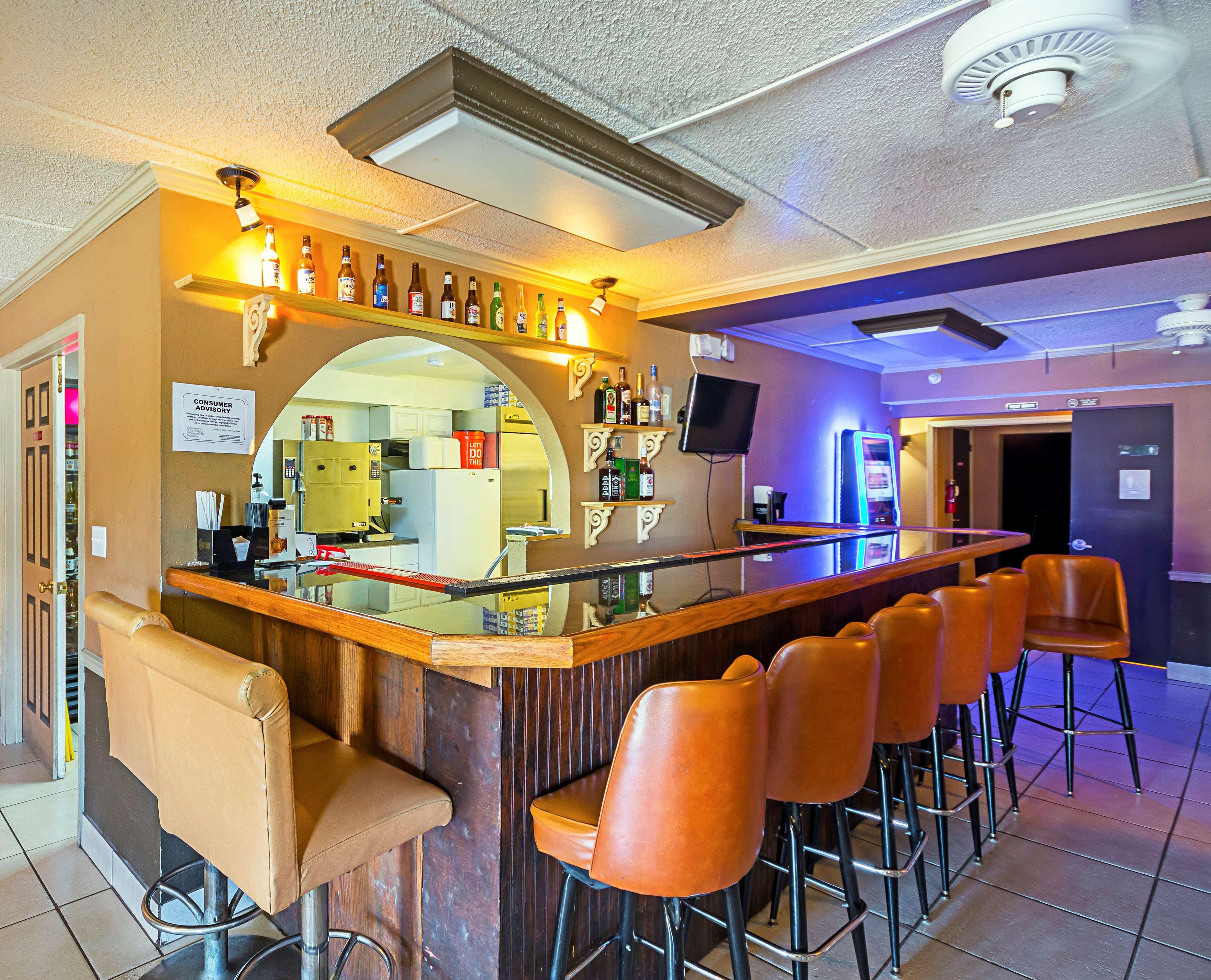 Americas Best Value Inn & Suites Melbourne Ngoại thất bức ảnh