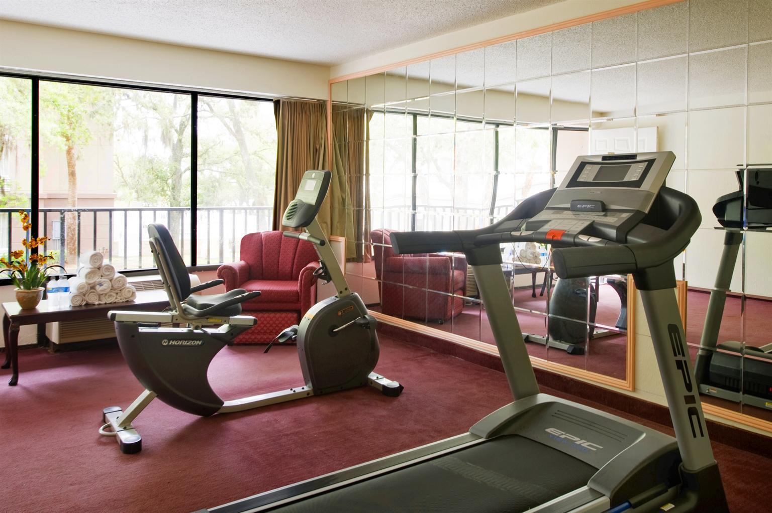 Americas Best Value Inn & Suites Melbourne Ngoại thất bức ảnh