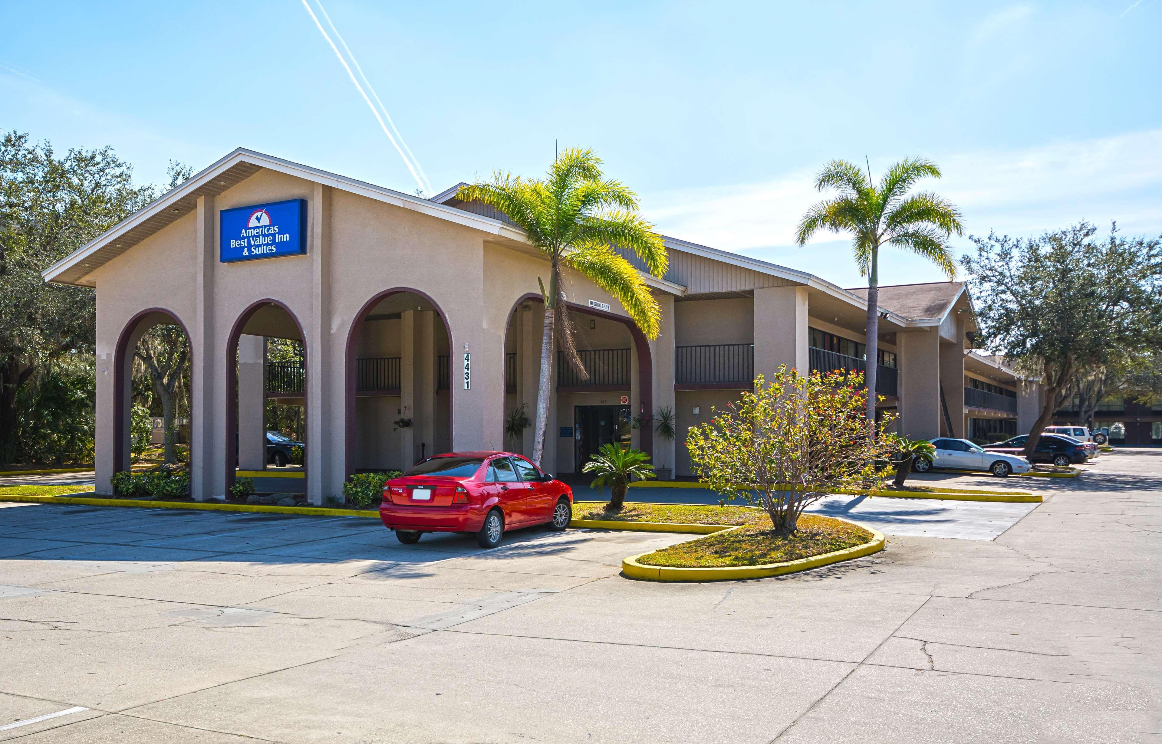 Americas Best Value Inn & Suites Melbourne Ngoại thất bức ảnh